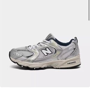 New with box New Balance 530 little kids casual shoes sneakers gray and white